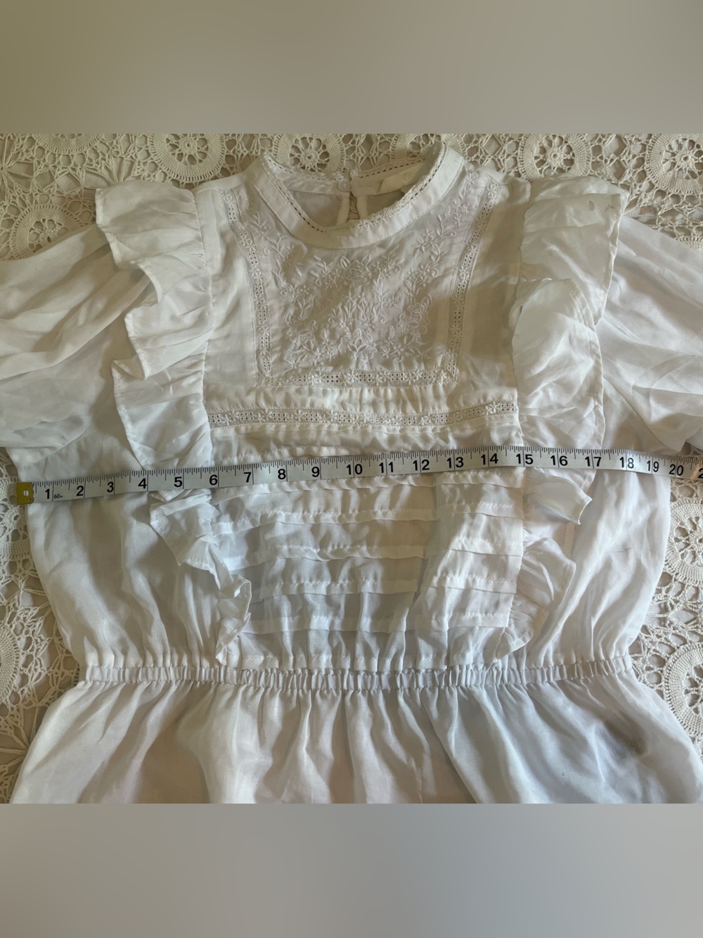 H&M white floral embroidered peasant blouse - Picture 4 of 6